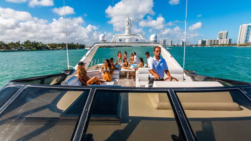 100 Azimut Mega Yacht - Miami yacht rental