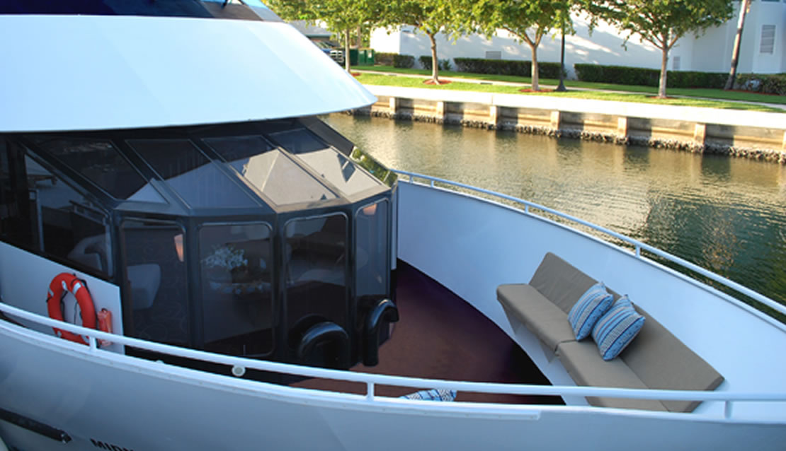 100ft Event Yacht - Miami yacht rental