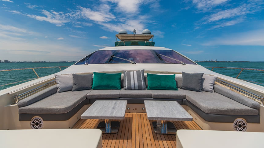 103 Azimut Yacht - Miami yacht rental