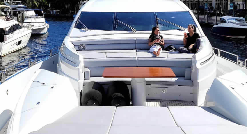 108 Predator Custom - Miami yacht rental