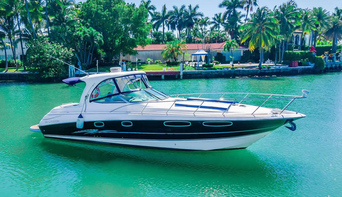 40 Larson - Miami yacht rental