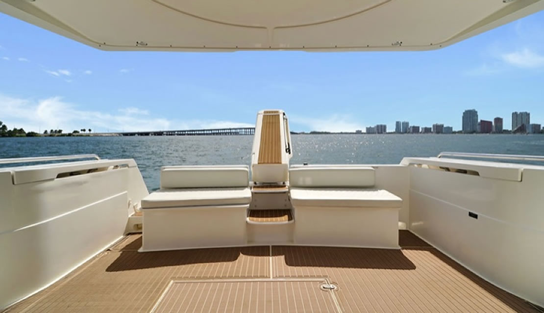 56 Ferreti Flybridge - Miami yacht rental