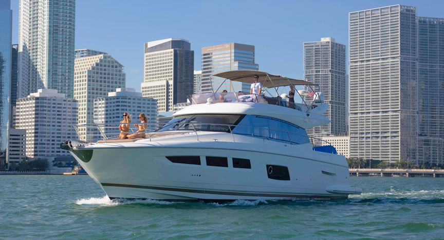 60 Prestige Flybridge - Miami yacht rental