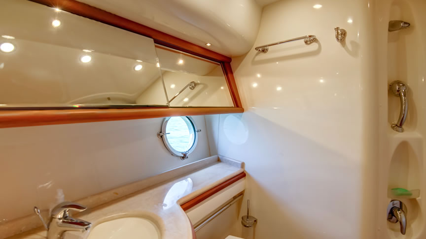68 Azimut Flybridge Whatever - Miami yacht rental