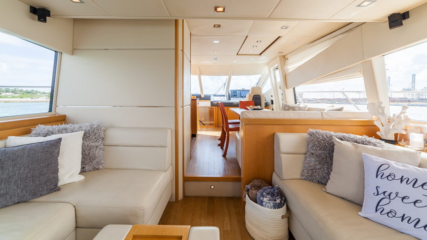 70 Sunseeker Flybridge Custom - Miami yacht rental
