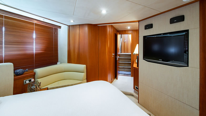 75 Sunseeker Flybridge - Miami yacht rental