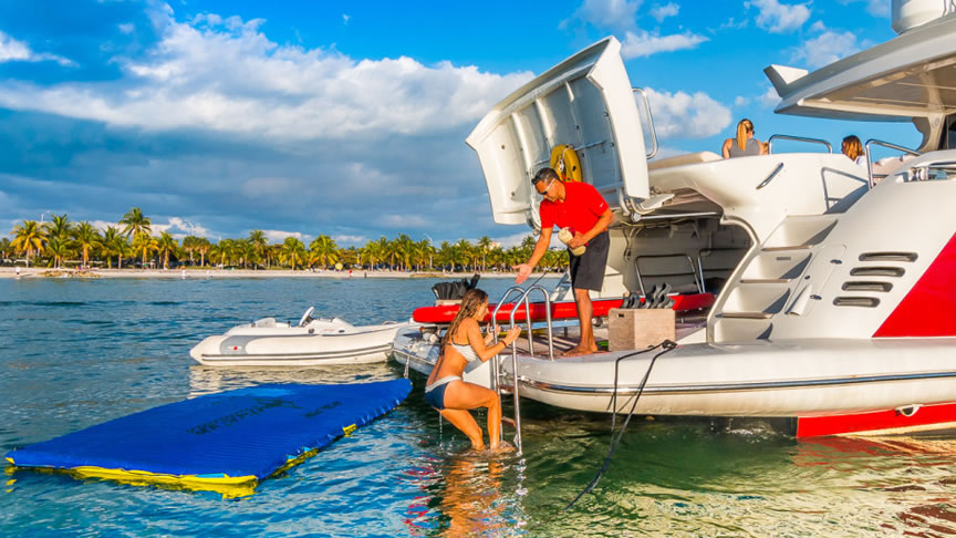 86 Azimut Scarlet - Miami yacht rental