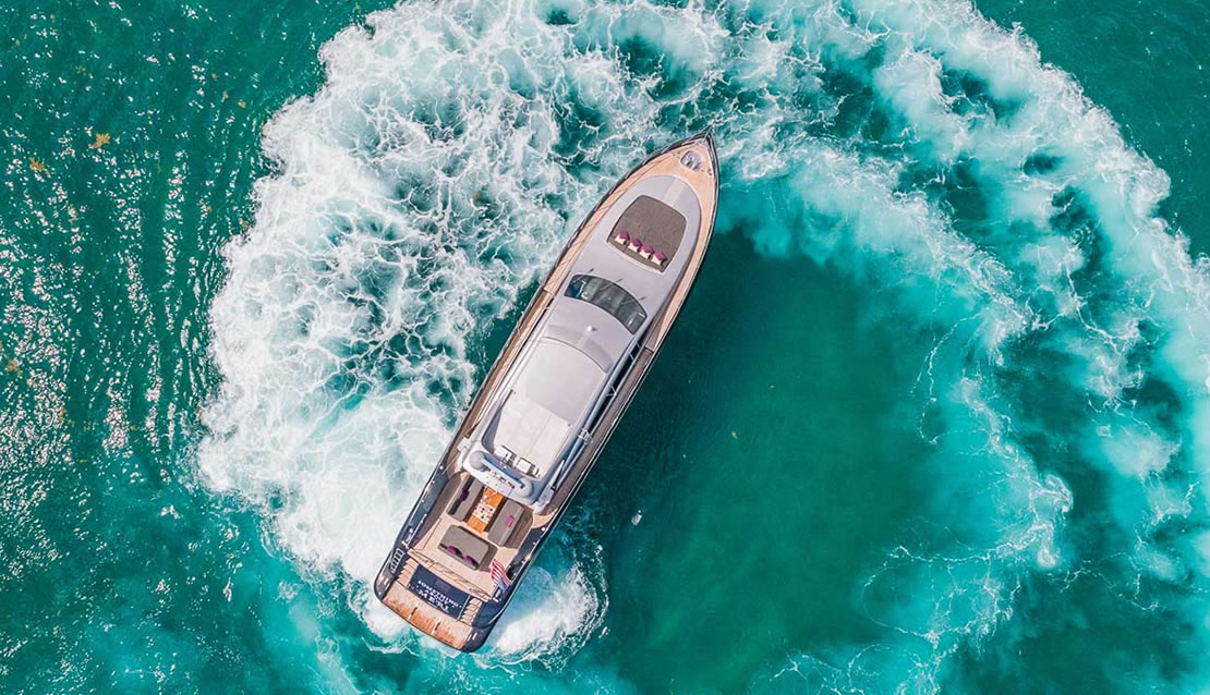 92 Mangusta - Miami yacht rental