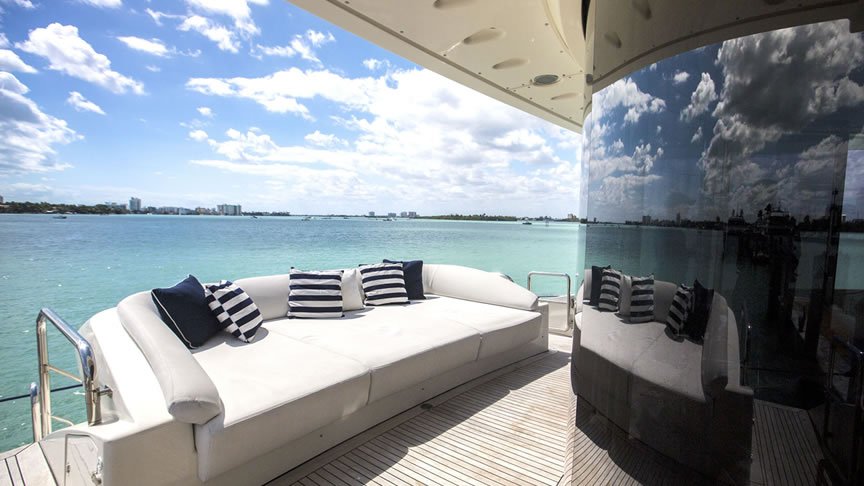 98 Azimut Jetski - Miami yacht rental